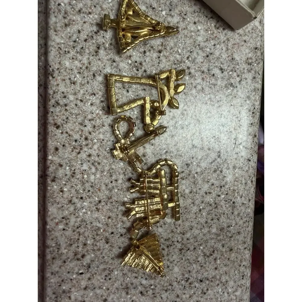 Vnt Multi-Color Prong Set Rhinestone Christmas Gold Tone Pin Brooch Lot Of 5